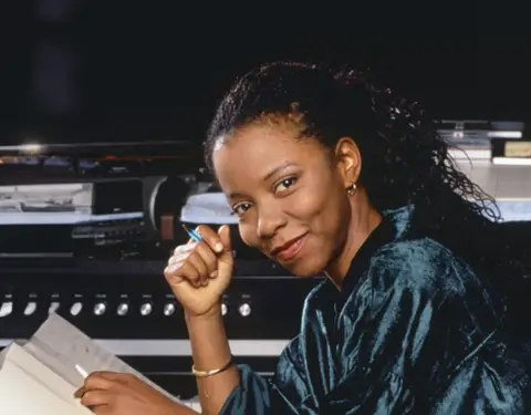 The trailblazing jazz and R&B star returns.